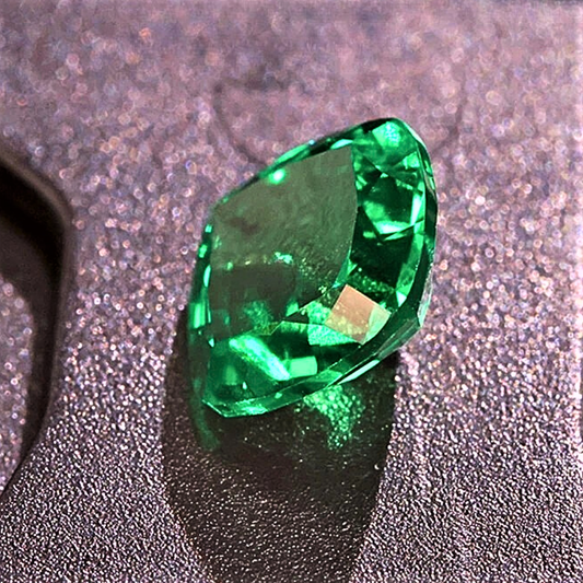 Smeraldo Colombiano Lab Grown Taglio Cuscino