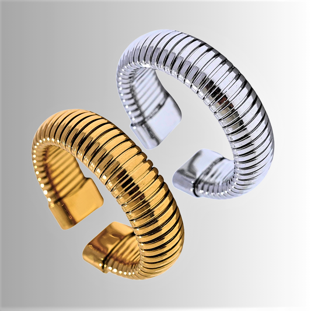 Anillo “Tubo de Gas”: Estilo Icónico y Versatilidad Elegante
