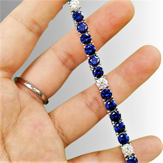 Bracciale Tennis con Zaffiri Coltivati Taglio Brillante e Moissanite D Color