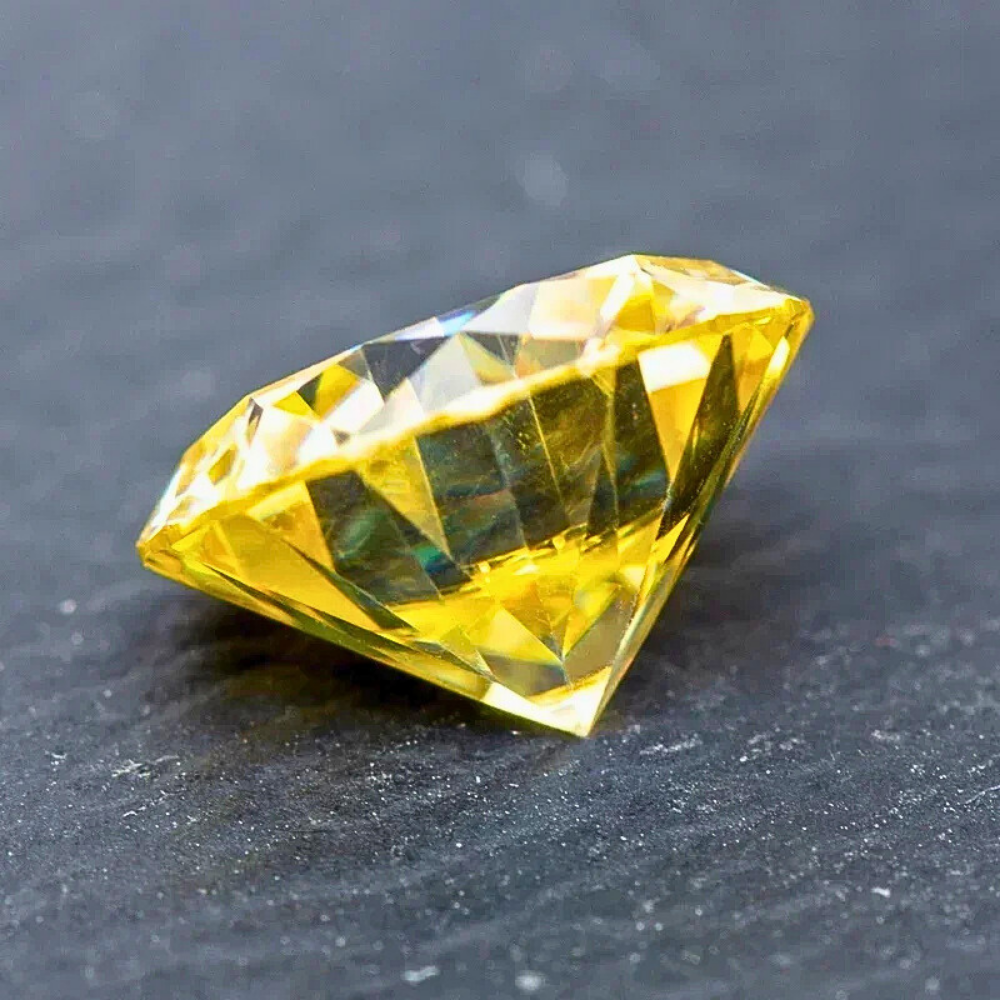 Moissanite Giallo Intenso Taglio Brillante Certificata