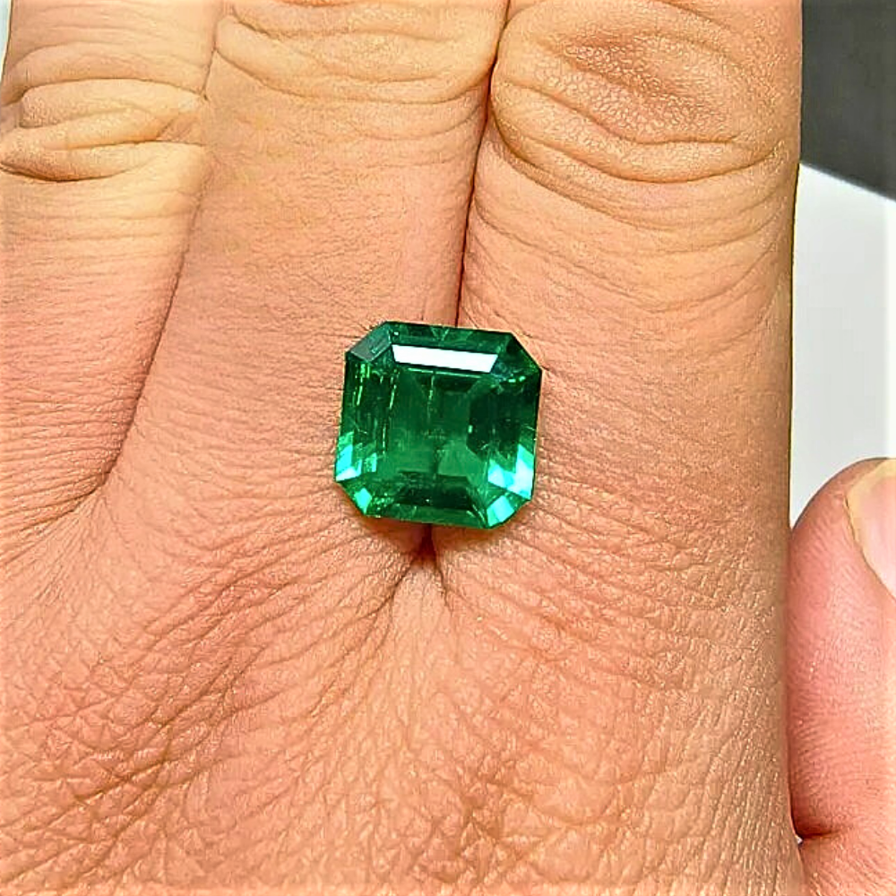 Smeraldo Colombiano Lab Grown Taglio Asscher Certificato