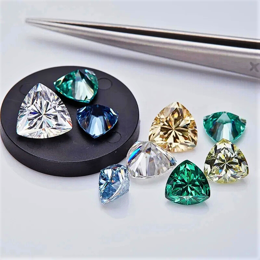 Moissanite Champagne Taglio Trillion Certificata