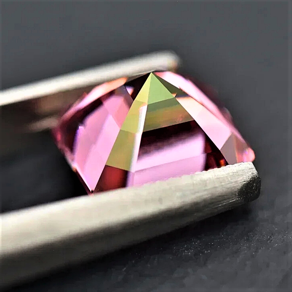 Moissanite Rosa Taglio Asscher Certificata