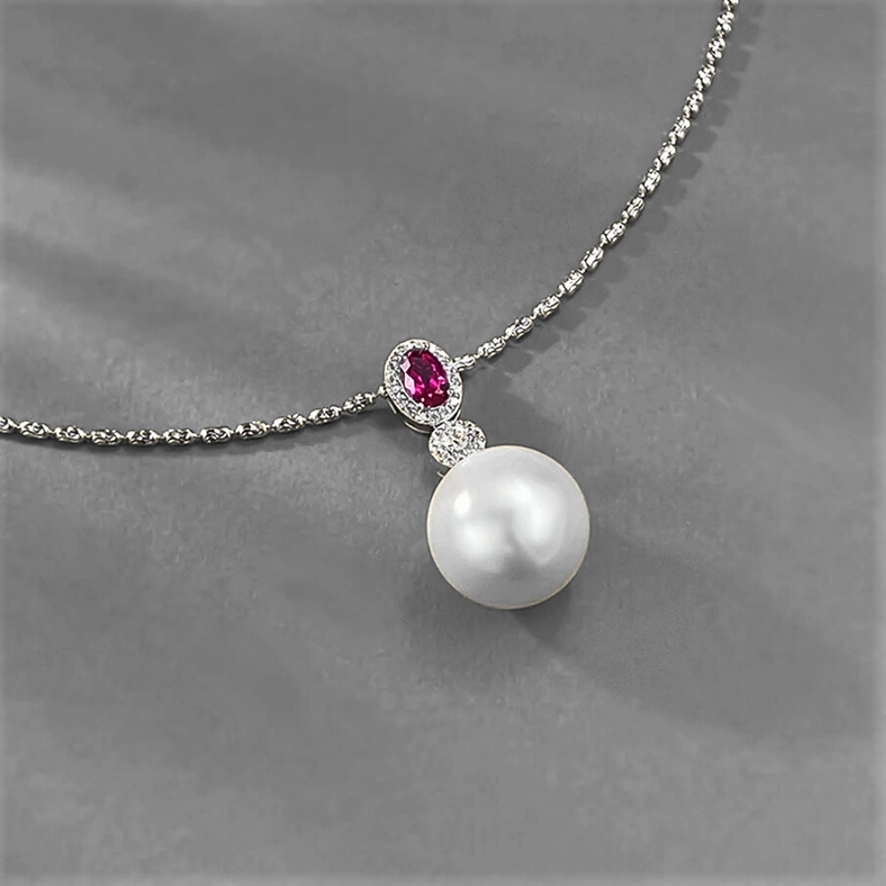 Collana con Rubino Ovale, Brillanti e Perla Sintetica da mm 14