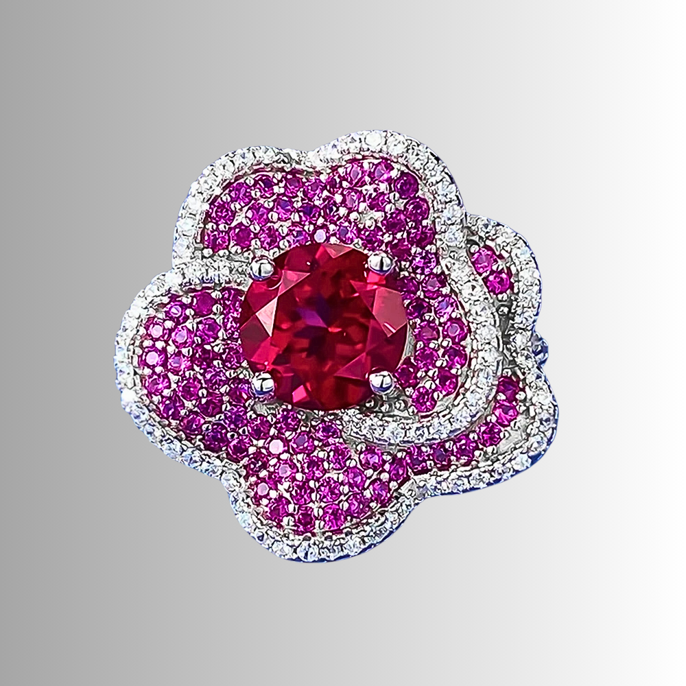 Anello Floreale con Rubino Lab Grown e Petali Multistrato di Zaffiri Rosa