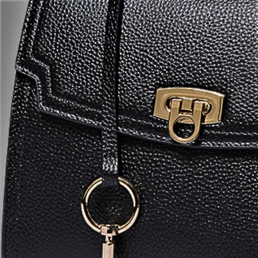 Mini Bolso en Piel de Vaca Auténtica Elegancia y Calidad Artesanal