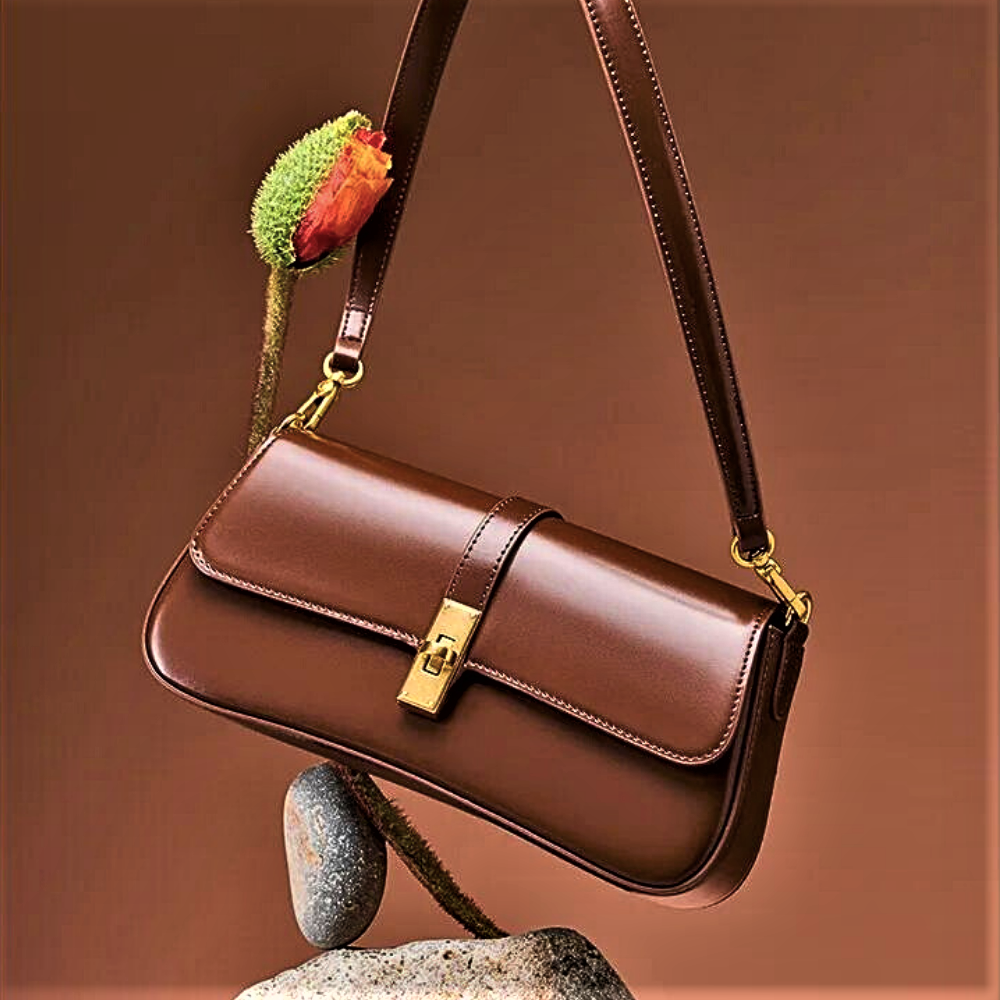 Borsa a Tracolla in Vera Pelle di Vitellino Lusso e Altissima Qualità