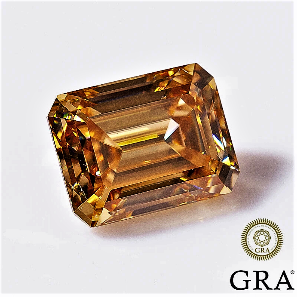 Moissanite Champagne Taglio Smeraldo Certificata