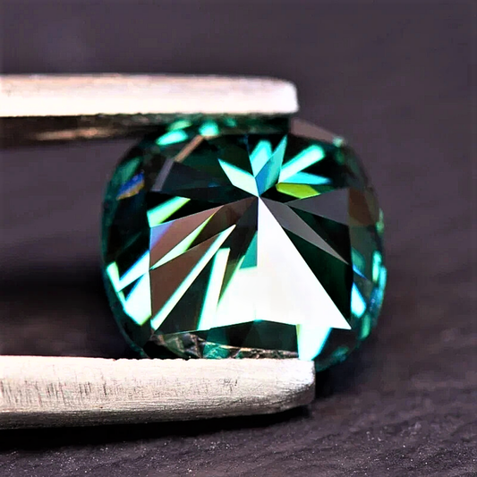 Moissanite Verde Smeraldo Taglio Cuscino Certificata