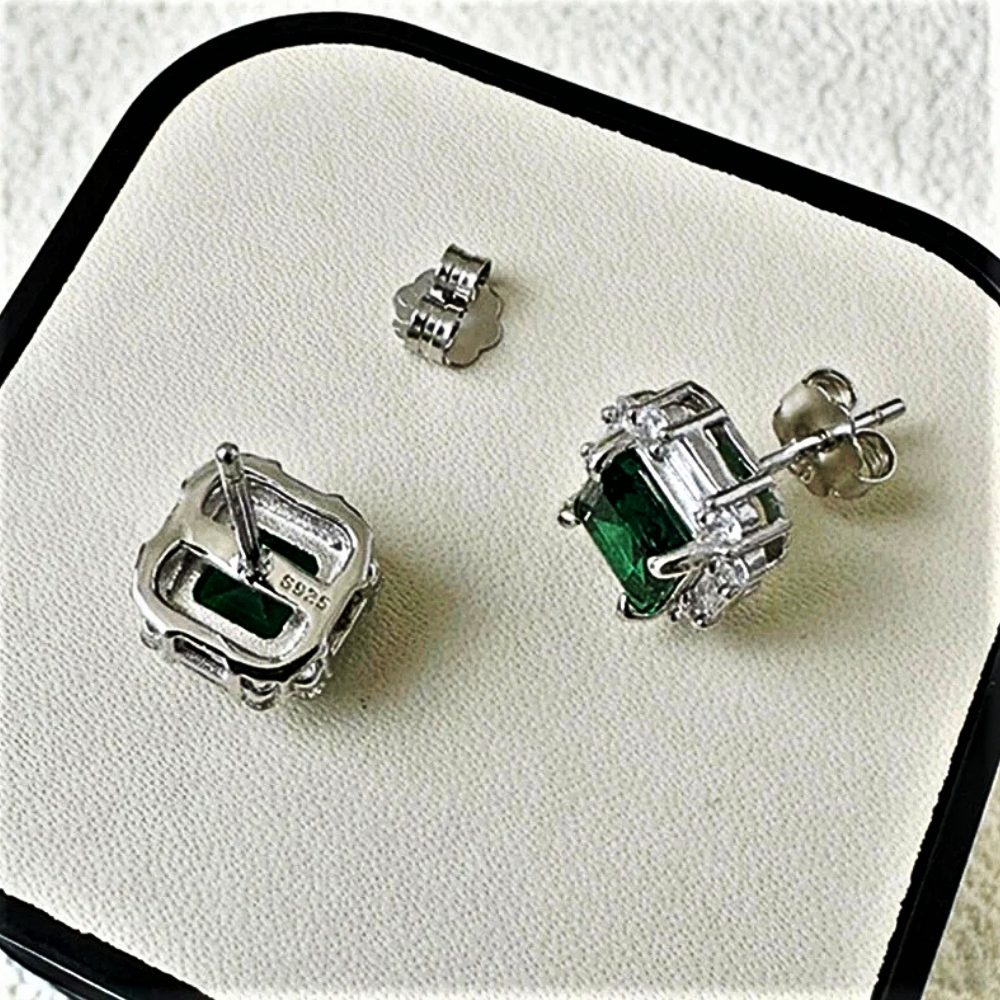Mini Collezione di Orecchini con Gemme Lab Grown Taglio Asscher, Baguette e Brillante