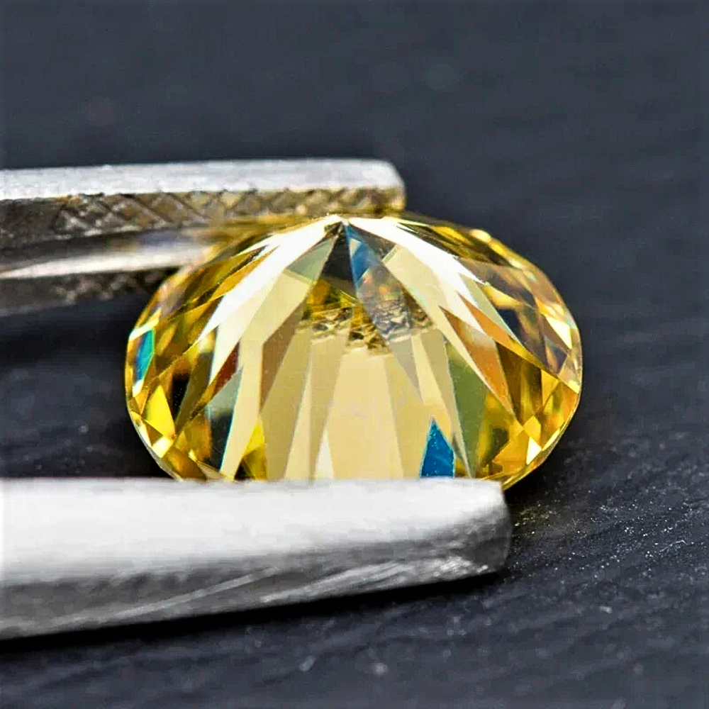 Moissanite Giallo Intenso Taglio Brillante Certificata