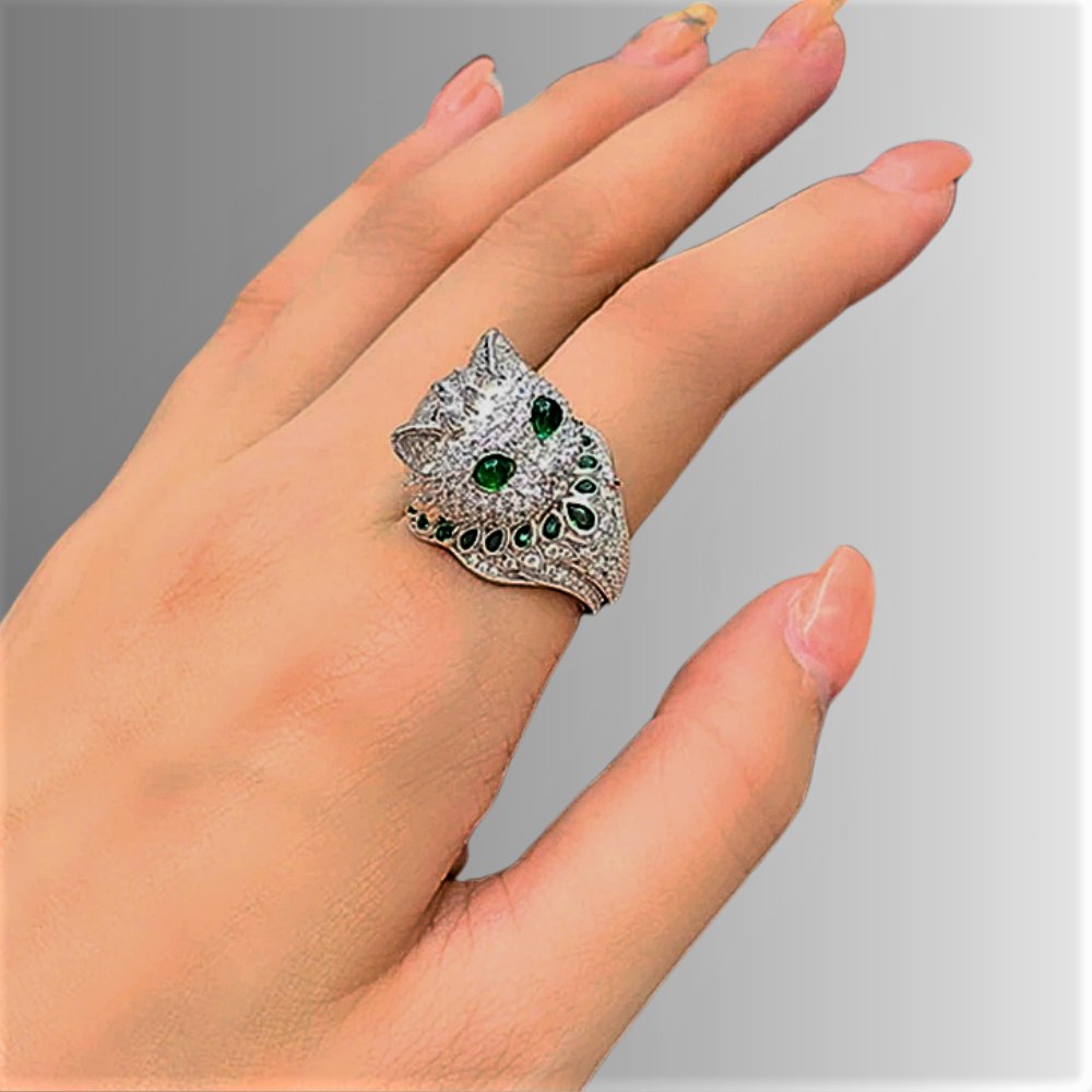 Anello Gattino con Moissaniti Colore Smeraldo e D color