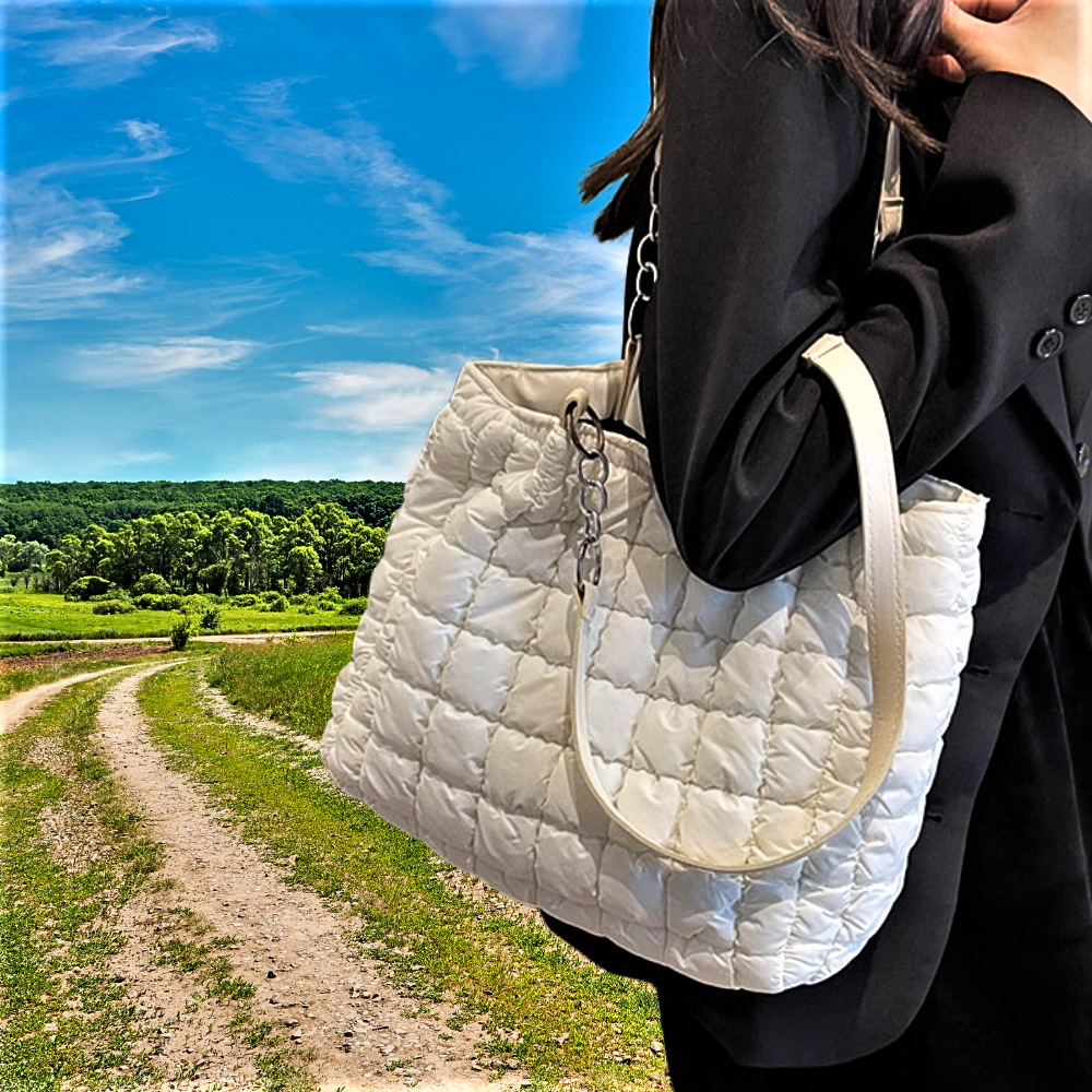 Bolso de nailon acolchado La elegancia se une a la cotidianidad