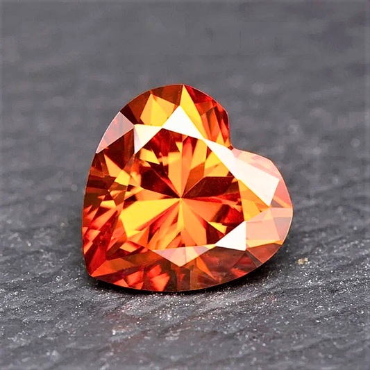 Moissanite Arancio Taglio Cuore Certificata