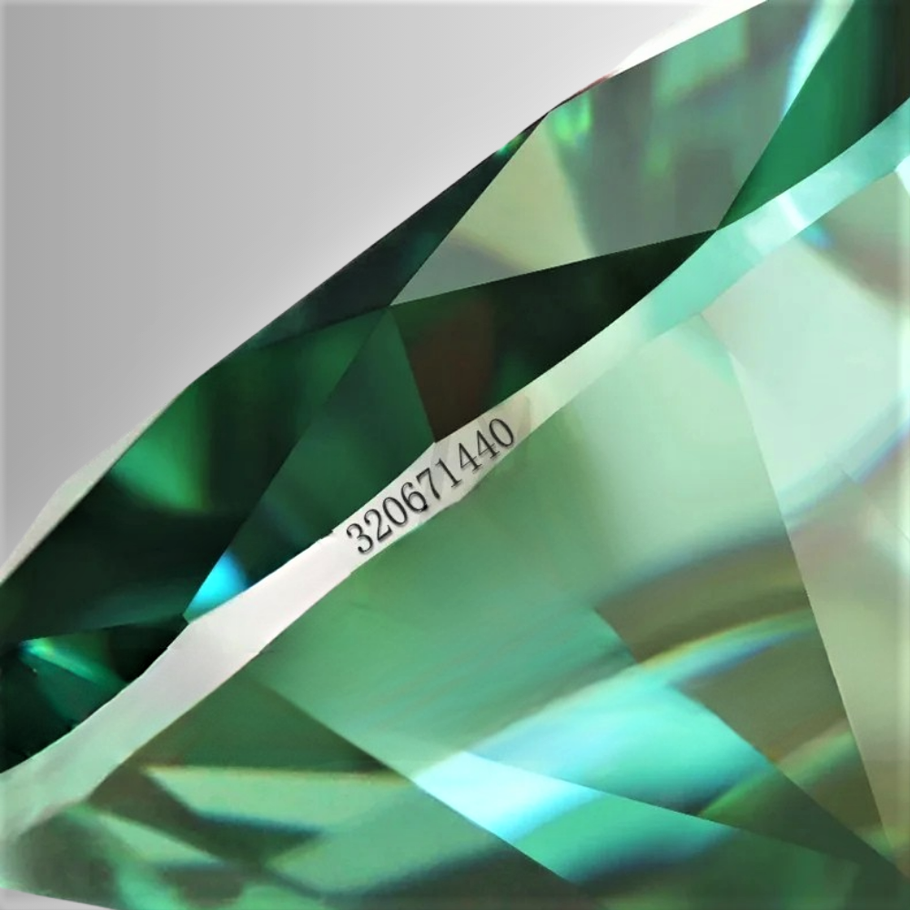 Moissanite Verde Acqua Taglio Trillion Certificata