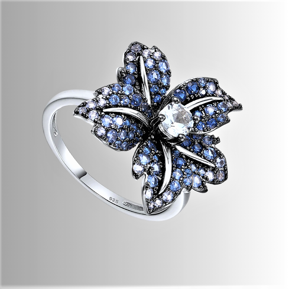 Anello a Fiore con Pavè di Spinelli Blu o Zaffiri Rosa Coltivati