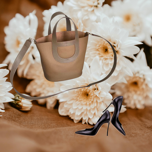 Borsa Tote a Secchiello in Vera Pelle di Vitellino