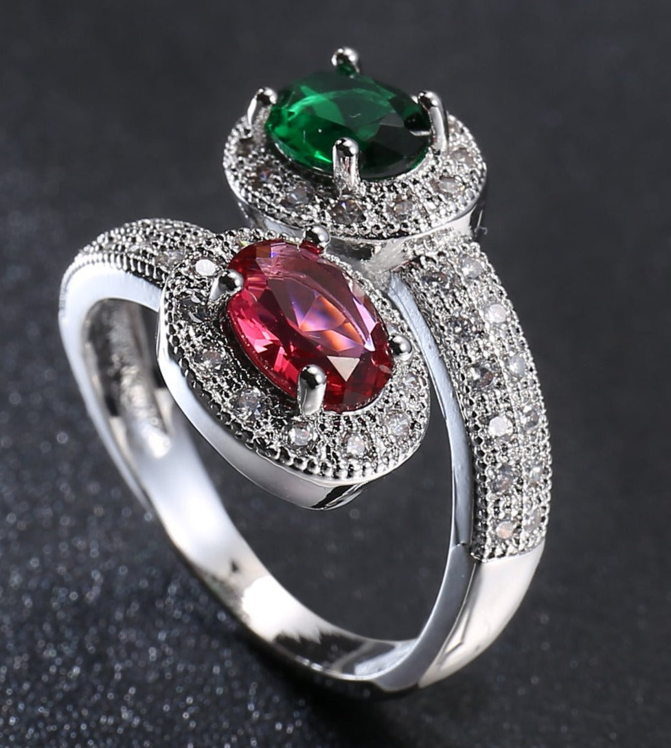 Anillo "Contrariè" con circonitas ovaladas de colores