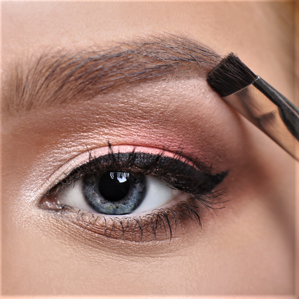Organizer Professionale per Make Up e Nail Art: La Soluzione Definitiva per Bellezza e Organizzazione