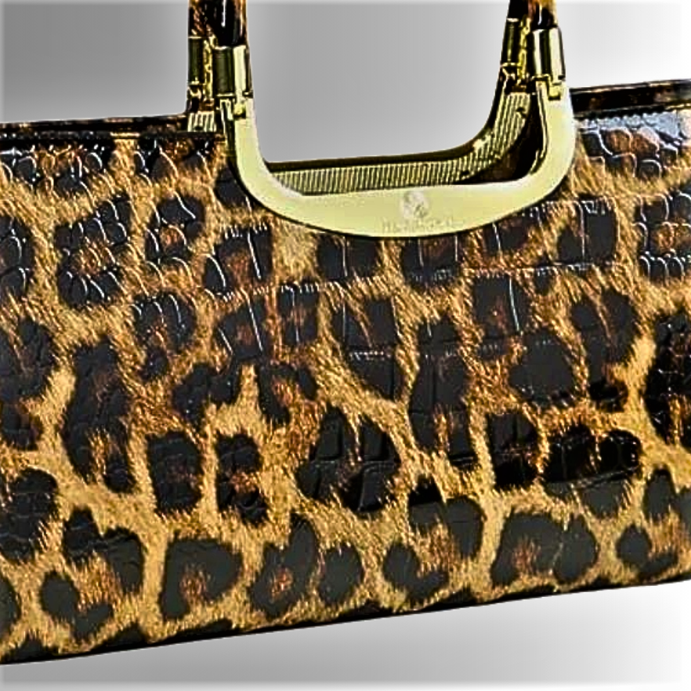 Mini Bag in Vera Pelle Un Capolavoro Artigianale di Stile e Qualità