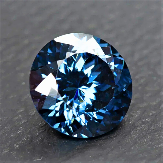 Moissanite Royal Blue Taglio Brillante a 100 Faccette Certificata