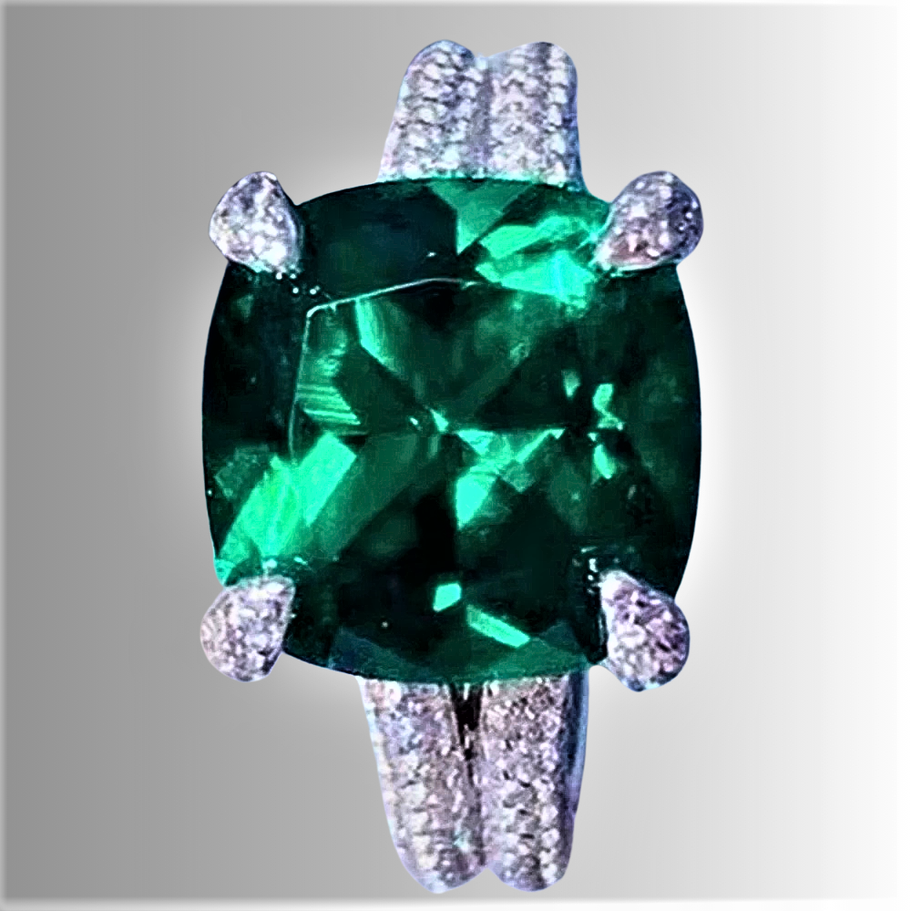Anello con Smeraldo Colombiano Taglio Cuscino e Brillanti Lab Grown