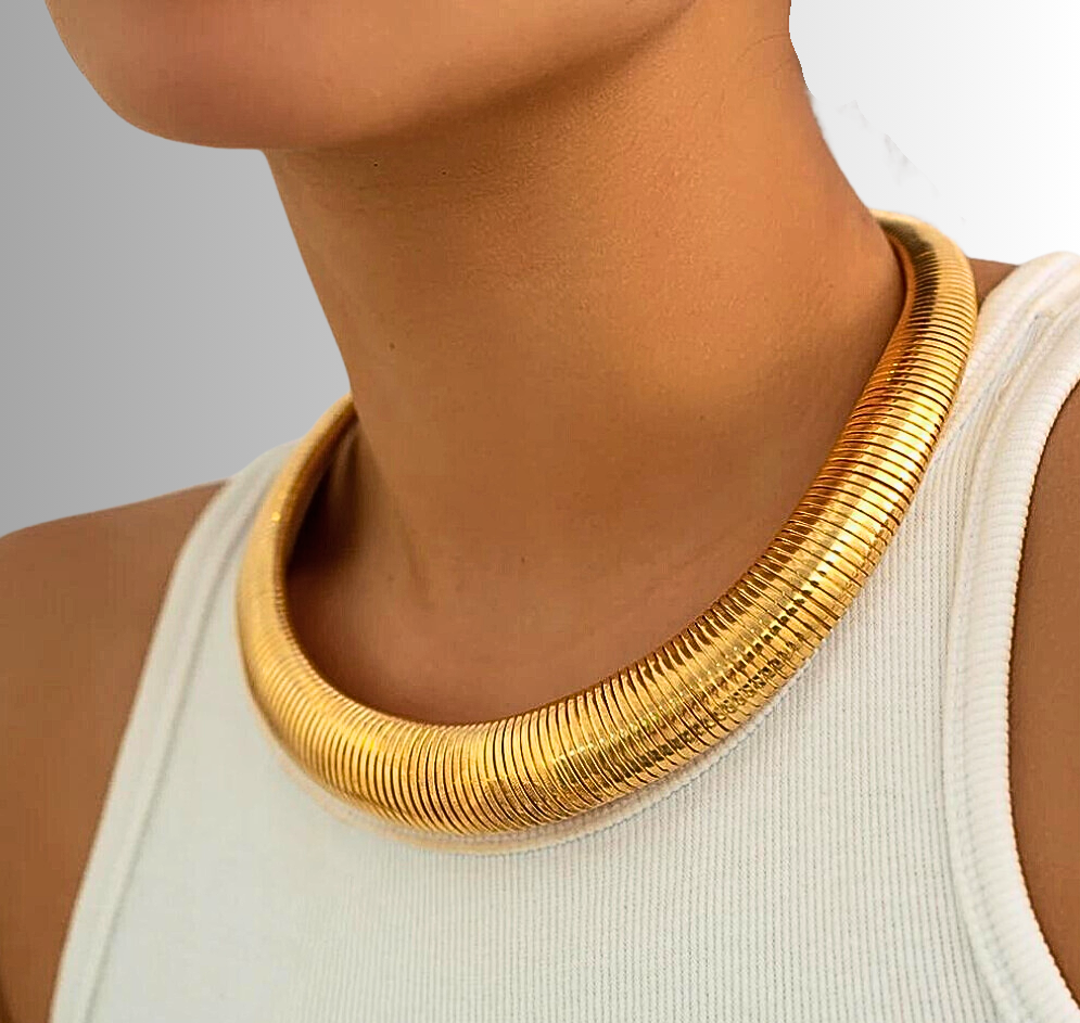 Collar "Gas Pipe Scaling": diseño de lujo y espiral