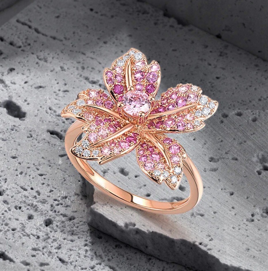 Anello a Fiore con Pavè di Spinelli Blu o Zaffiri Rosa Coltivati