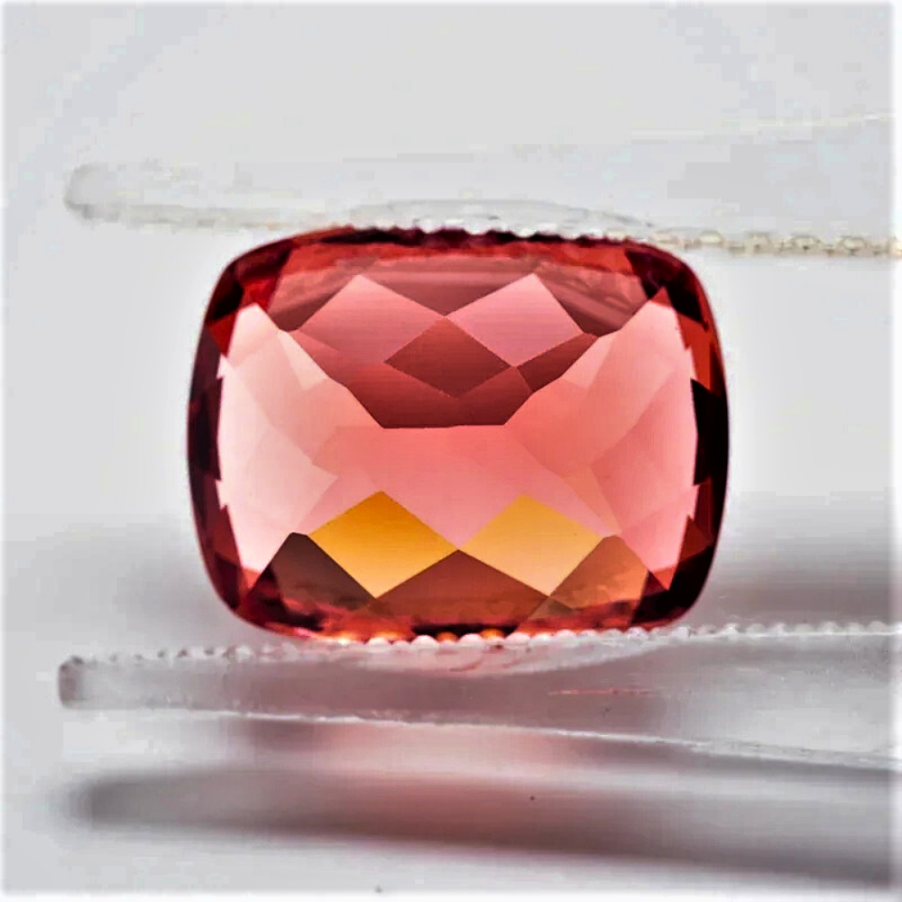 Zaffiro Padparadscha Lab Grown Taglio Cuscino Allungato Certificato