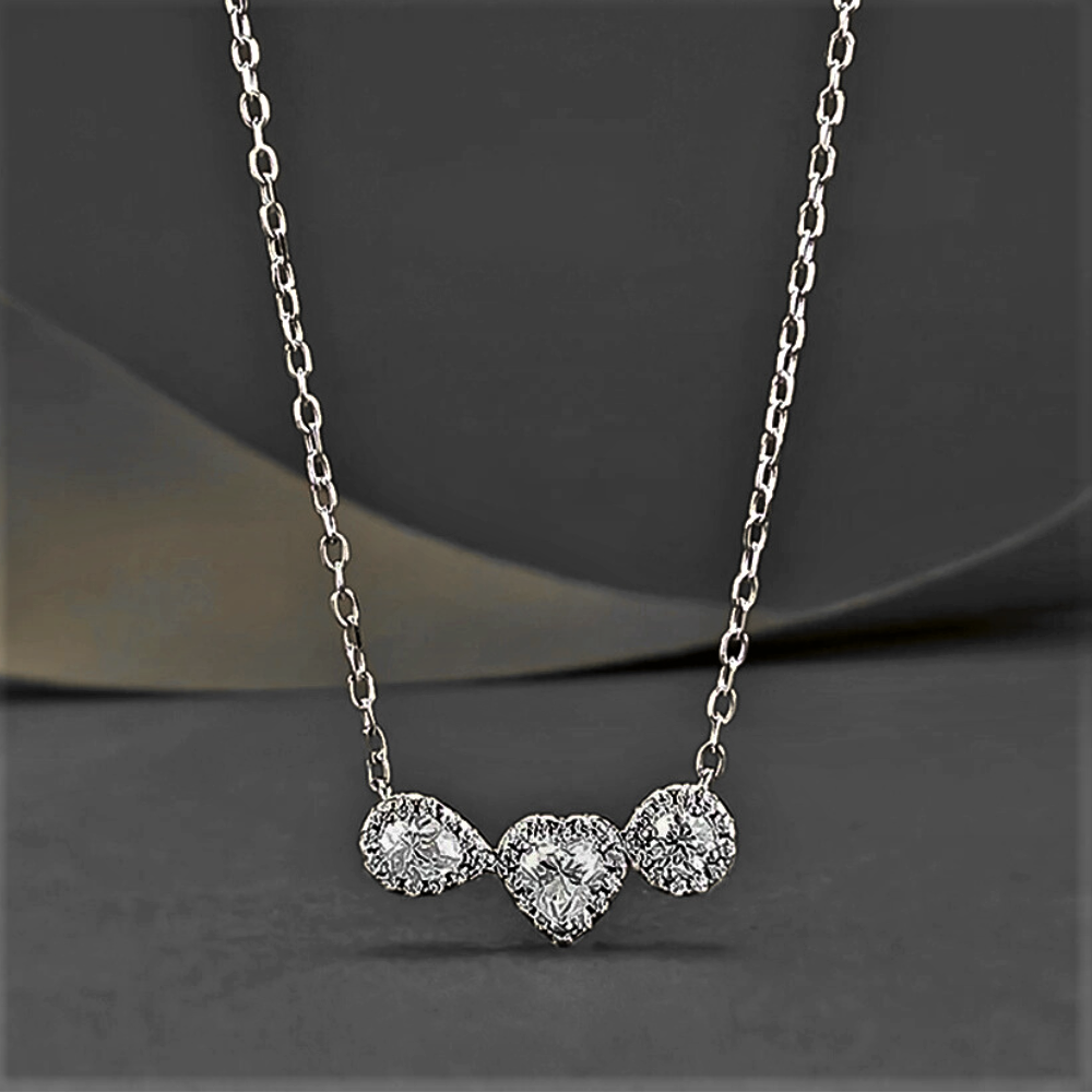 Collana con Diamanti Lab Grown e Brillanti Sintetici ad Alto Contenuto di Carbonio