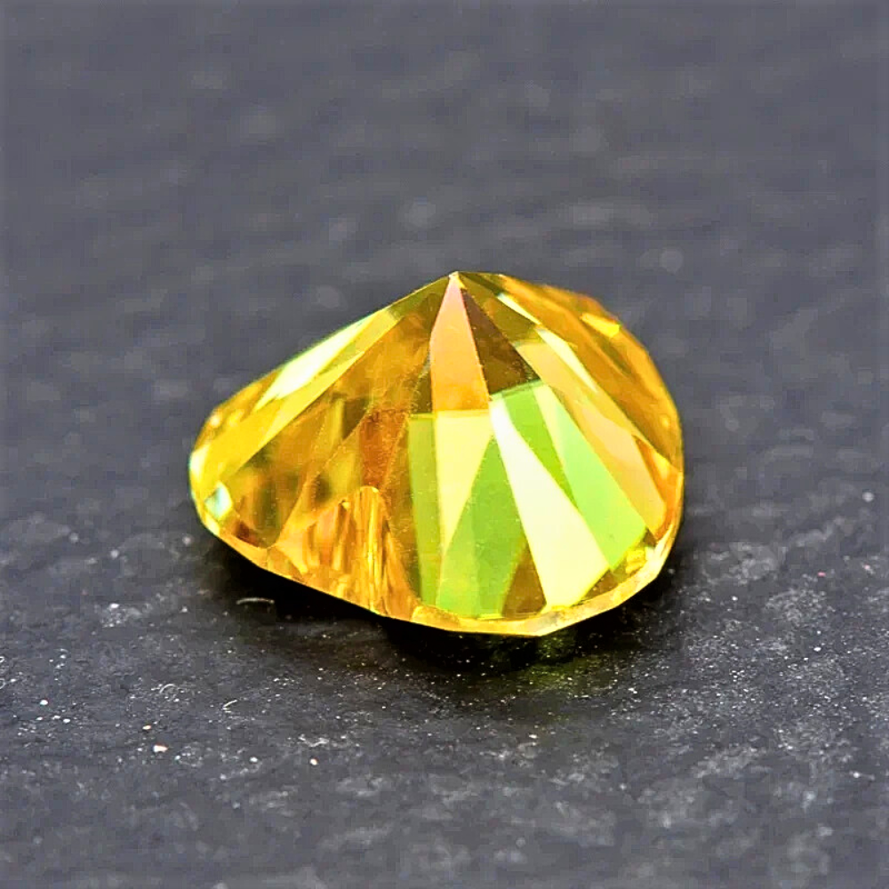 Moissanite Giallo Dorato Taglio Cuore Certificata