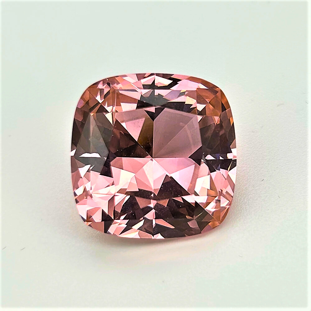 Morganite Rosa Pesca Lab Grown Taglio Cuscino Certificata