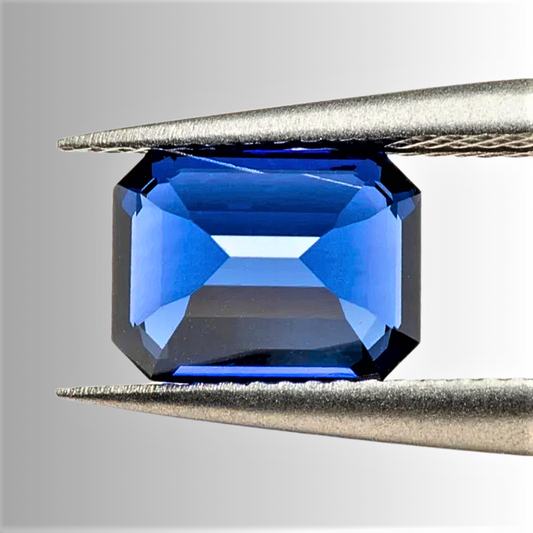 Zaffiro Royal Blue Lab Grown Taglio Smeraldo