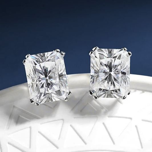 Orecchini Punto Luce con Moissaniti Taglio Radiant