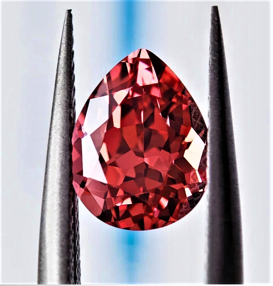 Zaffiro Padparadscha Lab Grown Taglio Goccia Certificato