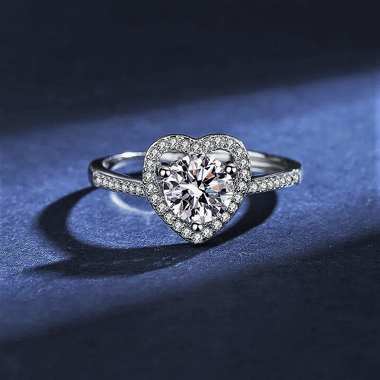 Solitario con Moissanite da 0.50 o 1 carato: 12 Combinazioni di Stile e Luce Infinita