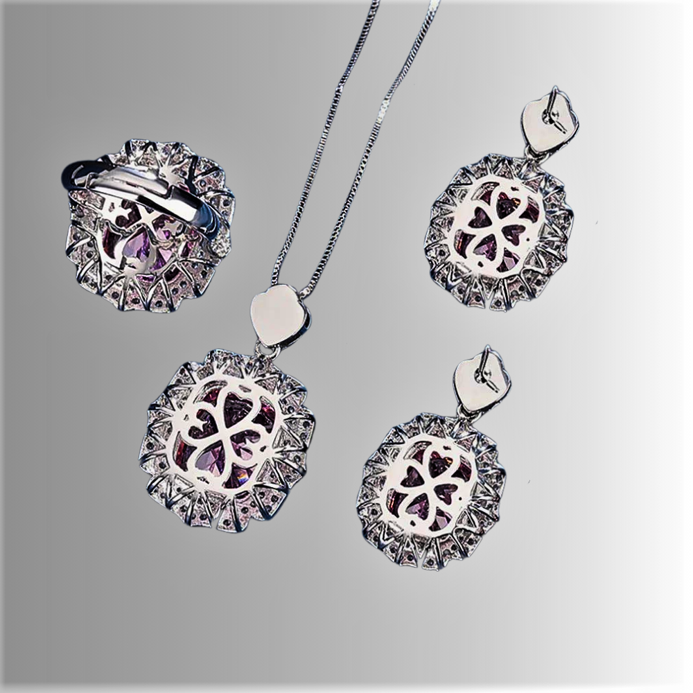 Parure "Araldo Rosa": Un Capolavoro di Luce