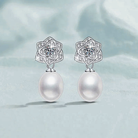 Orecchini a Fiore con Moissaniti e Perle Naturali