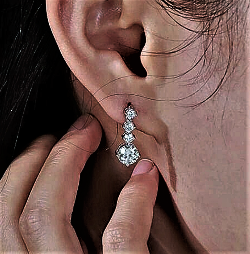 Pendientes "Cascata di Luce" de una elegancia desbordante