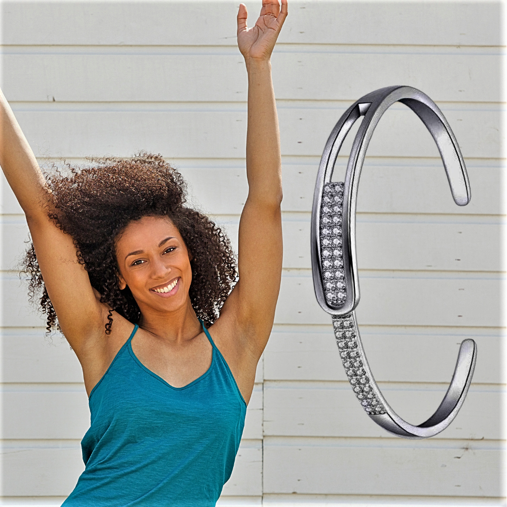 Pulsera “Hebilla Iluminada”: Elegancia en estado puro