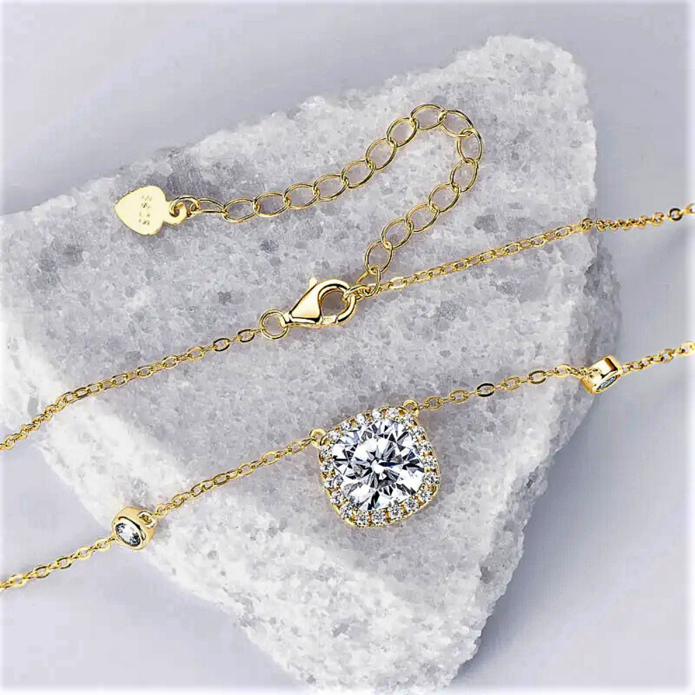 Collana "Costellazione di Luce" – Un Firmamento da Indossare
