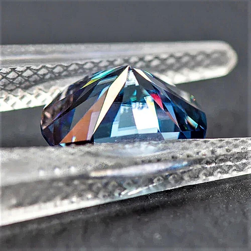 Moissanite Royal Blue Taglio Ovale Certificata