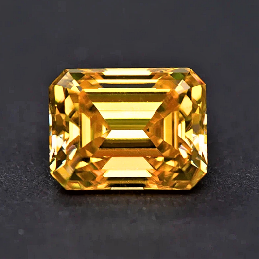 Moissanite Giallo Oro Taglio Smeraldo Certificata