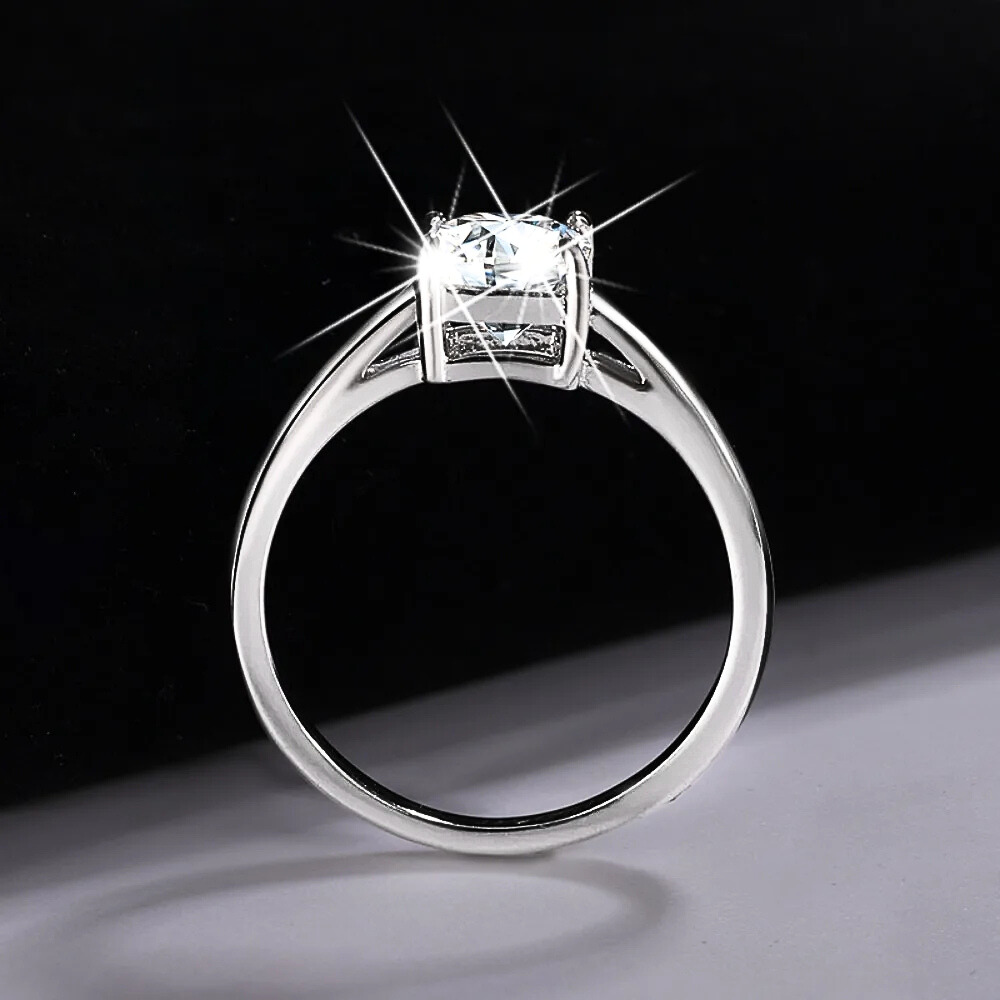 Solitario con Moissanite Taglio Asscher Certificata da ct 1,00