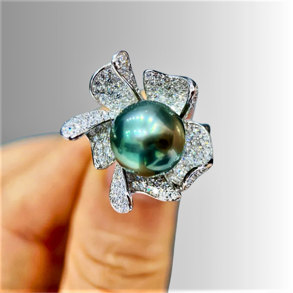 Anello Floreale con Perla Naturale d'Acqua Dolce da 11-12mm