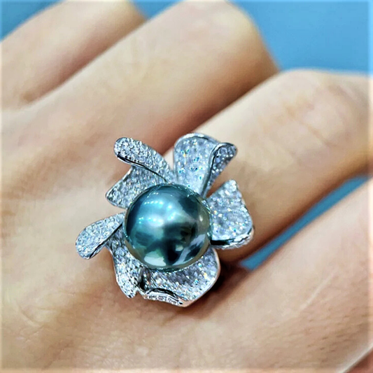 Anello Floreale con Perla Naturale d'Acqua Dolce da 11-12mm