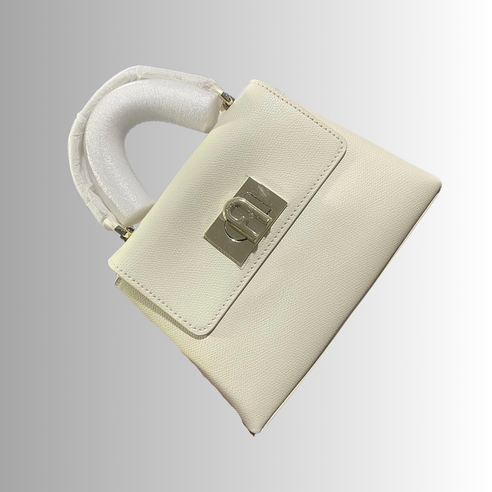 Mini Borsa in "Fiore" di Pelle di Vitellino: Innamorati del Vero Lusso