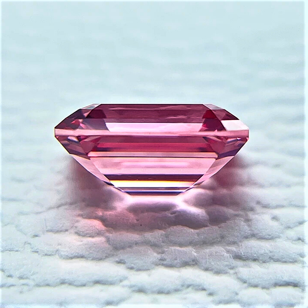 Zaffiro Padparadscha Lab Grown Taglio Smeraldo Certificato