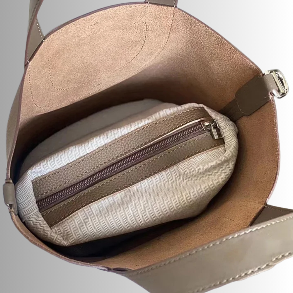 Borsa Tote a Secchiello in Vera Pelle di Vitellino
