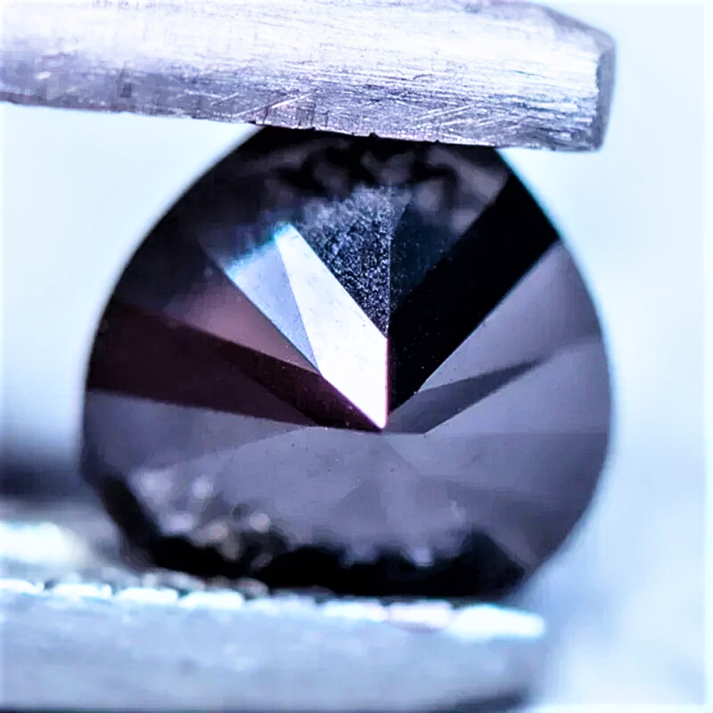Moissanite Nera Taglio Cuore Certificata